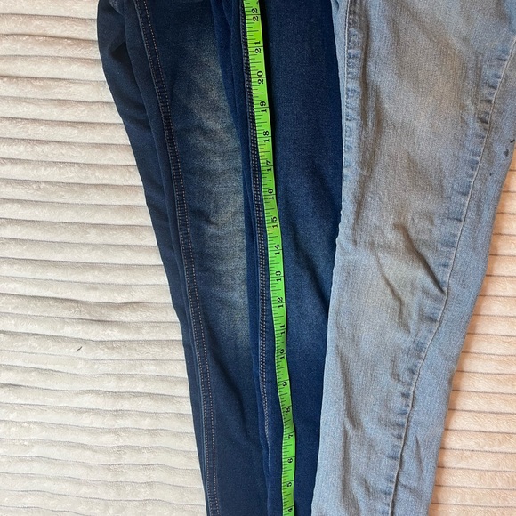 GAP Dark and Light Blue girl's Jeans3 bundle Excellent condition size8,L112 - Picture 11 of 11